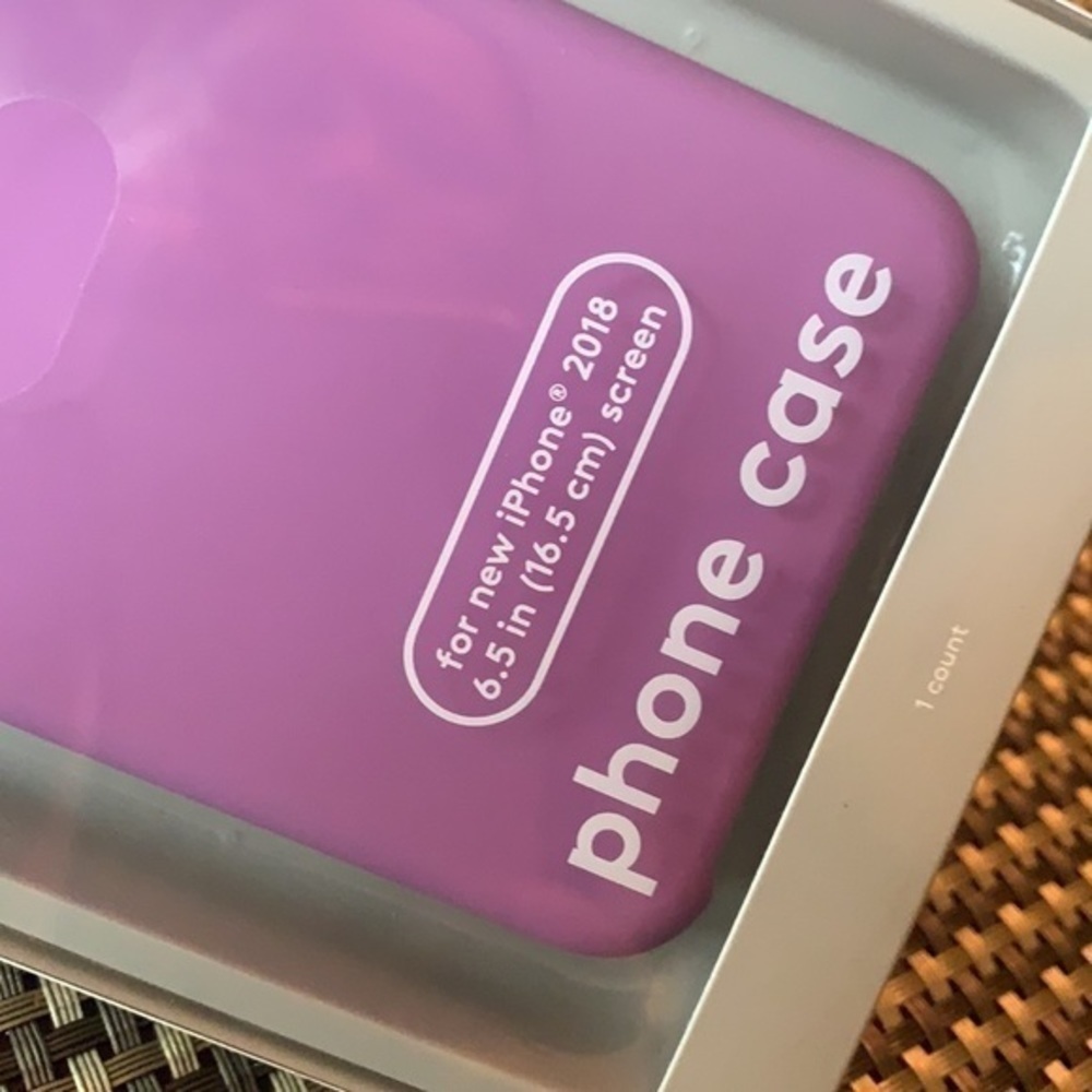 IPhone case - Picture 2 of 4